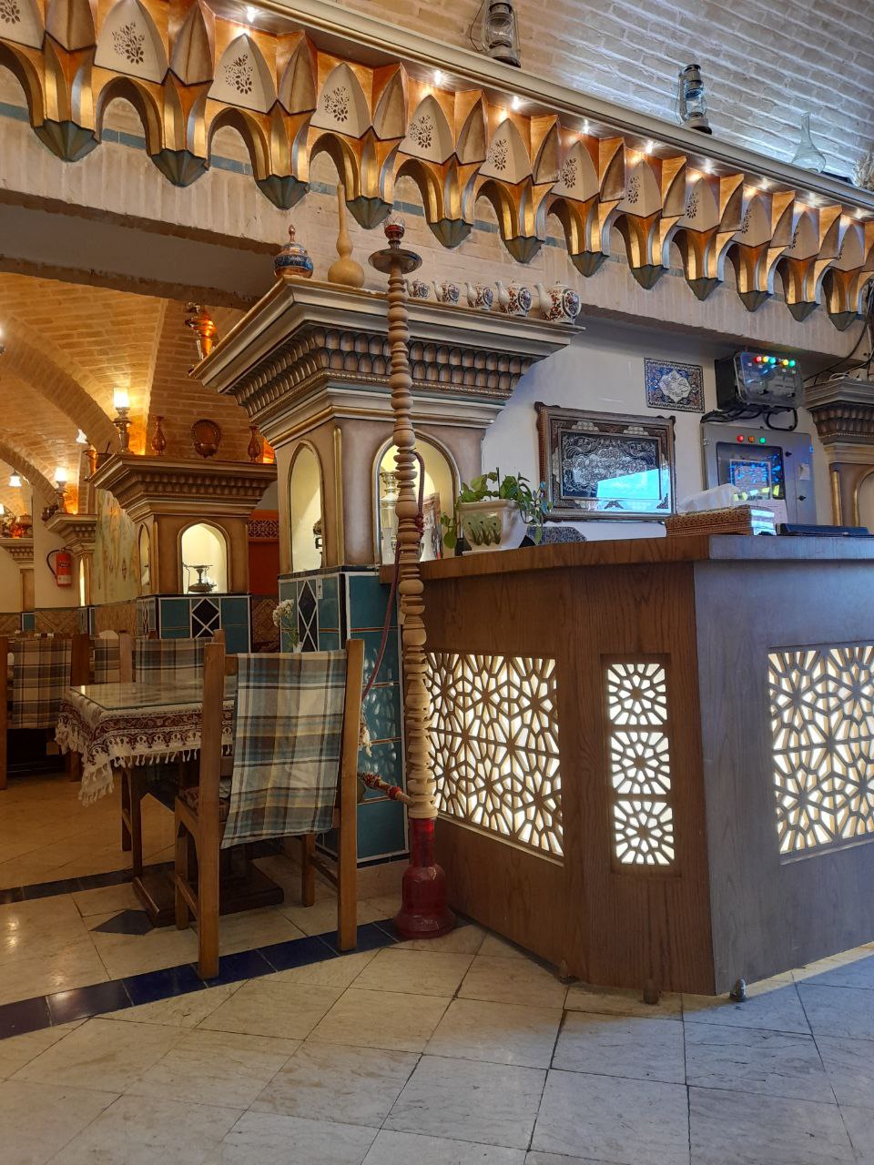 تخفیف «مجموعه رستوران سنتی دکتر» برای وکلا و کارآموزان کانون وکلای اصفهان