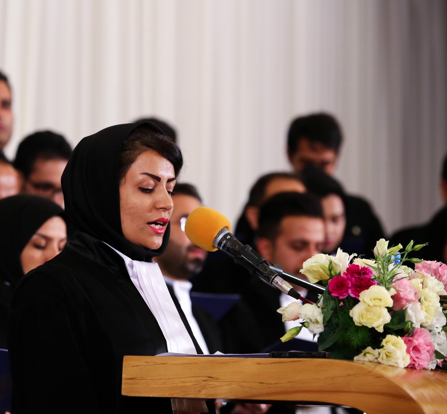 مصاحبه با کارآموز حائز رتبه اول سی و نهمین اختبار کانون وکلای اصفهان