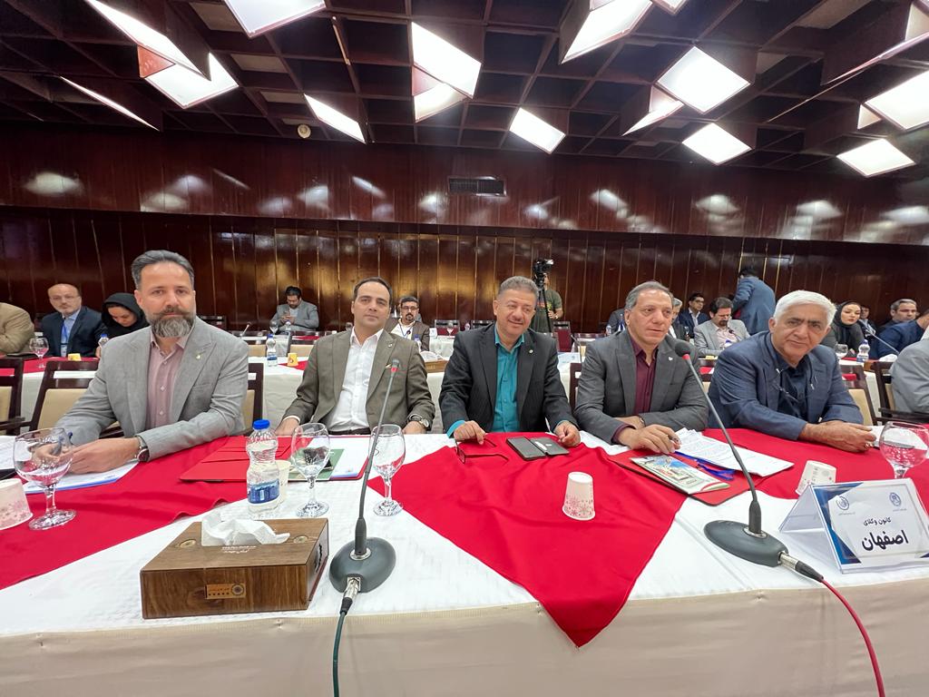 حضور اعضای هیات مدیره کانون وکلای اصفهان در جلسات پنل های تخصصی پنجگانه چهل و هشتمین همایش اسکودا در اهواز