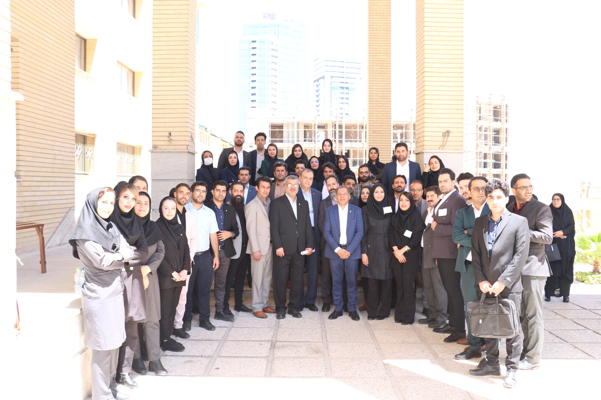 گزارش تصویری/آزمون پایان مرحله اول کارآموزی پذیرفته شدگان 1400 کانون وکلای اصفهان برگزار شد
